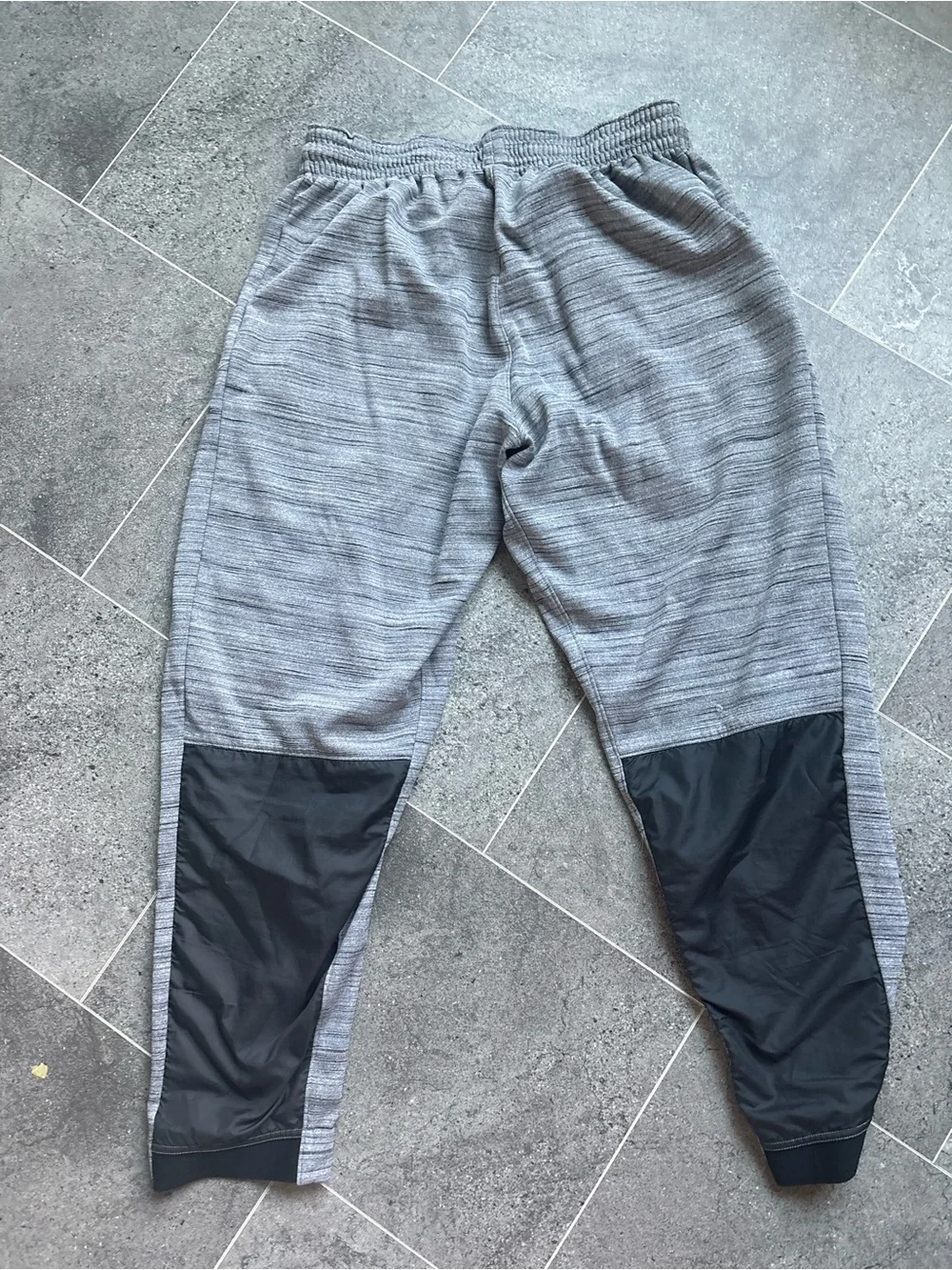 Nike lightweight joggers